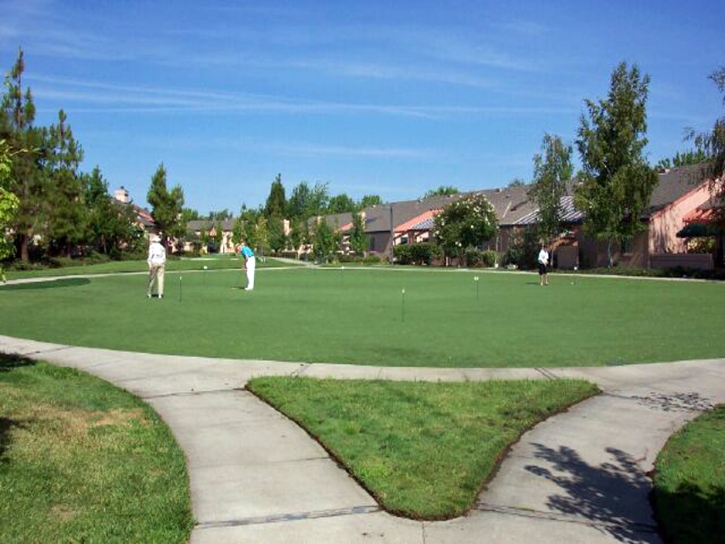 Fake Grass Carpet Desert Center, California Putting Green Carpet, Commercial Landscape