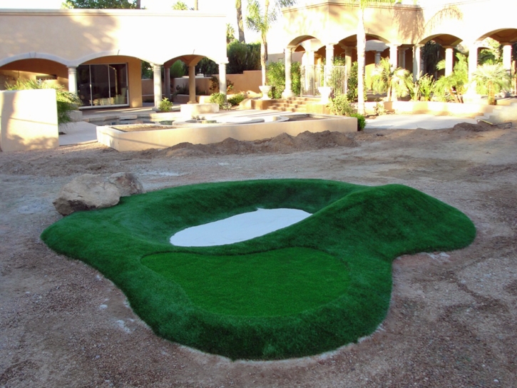 Fake Lawn Aguanga, California Outdoor Putting Green, Commercial Landscape