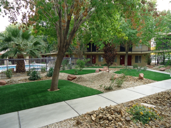 Plastic Grass Indian Wells, California Landscaping Business, Commercial Landscape