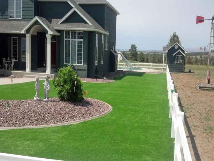 Synthetic Lawn Home Gardens, California Garden Ideas, Landscaping Ideas For Front Yard